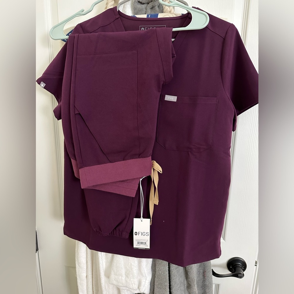 BNWT figs deep purple, Zamora small petite, Catarina small